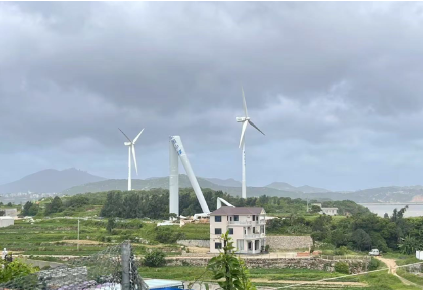 福建福清一風電場發生倒塔事故